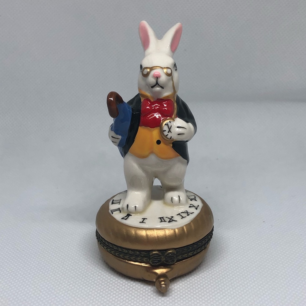 Porcelain Rabbit Shaped Box